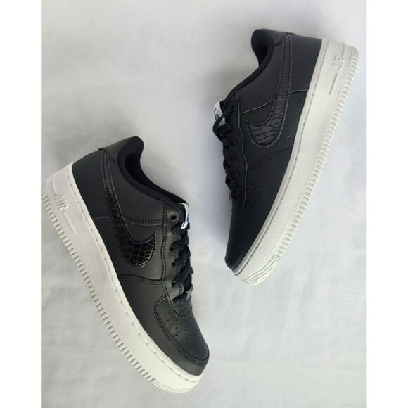 6Y | 7.5 WOMEN'S NIKE AIR FORCE ONE AF1 LOW WHITE BLACK SNEAKERS FV7725-001 - Picture 1 of 8